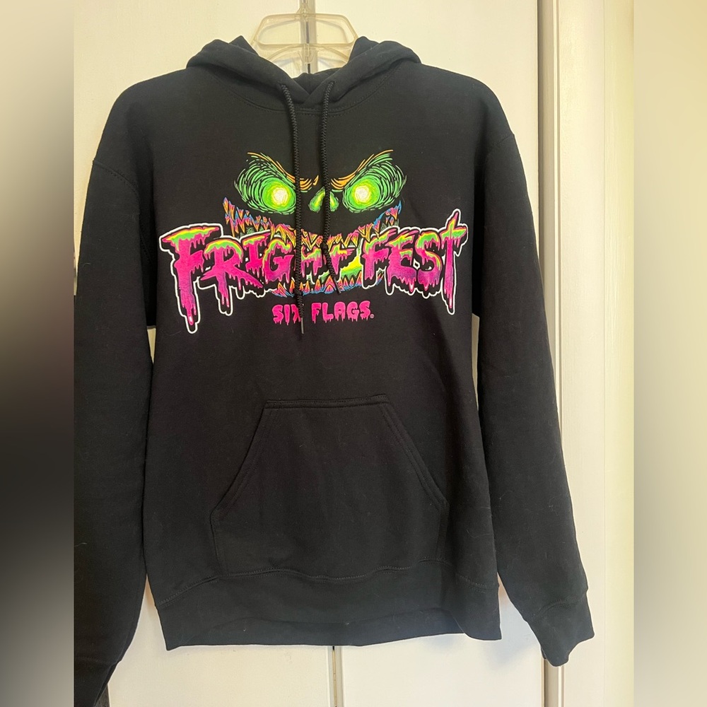 Fright Fest Six Flags Halloween Graphic Sweatshirt Hoodie Size S